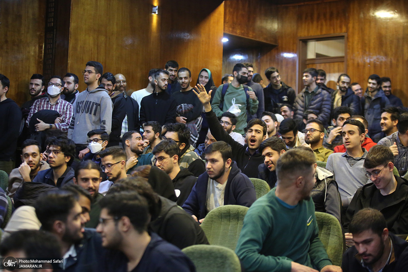 مراسم روز دانشجو در دانشگاه شریف با حضور وزیر اقتصاد/ علی مدنی‌زاده