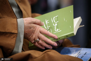 دیدار شاعران و اهالی فرهنگ و ادب فارسی با رهبر معظم انقلاب