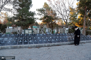 حضور رهبر معظم انقلاب در مرقد مطهر امام خمینی(س) و گلزار شهیدان