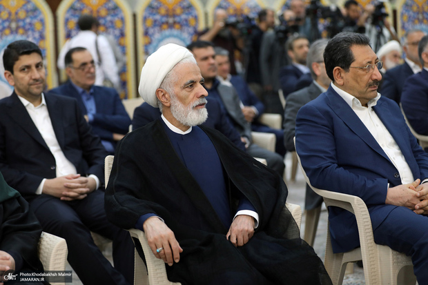مجید انصاری، معاون حقوقی رئیس جمهور: موضع رسمی دولت، مخالفت با کلیت طرح &laquo;مقابله با نفوذ&raquo; است/ این طرح در ارتباطات علمی و رسانه&zwnj;ای کشور اخلال به وجود می&zwnj;آورد/ در جلسه سران قوا از رئیس مجلس درخواست شده که خودشان تدبیر کنند