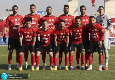دفاع یک تراکتوری از قهرمانی پرسپولیس