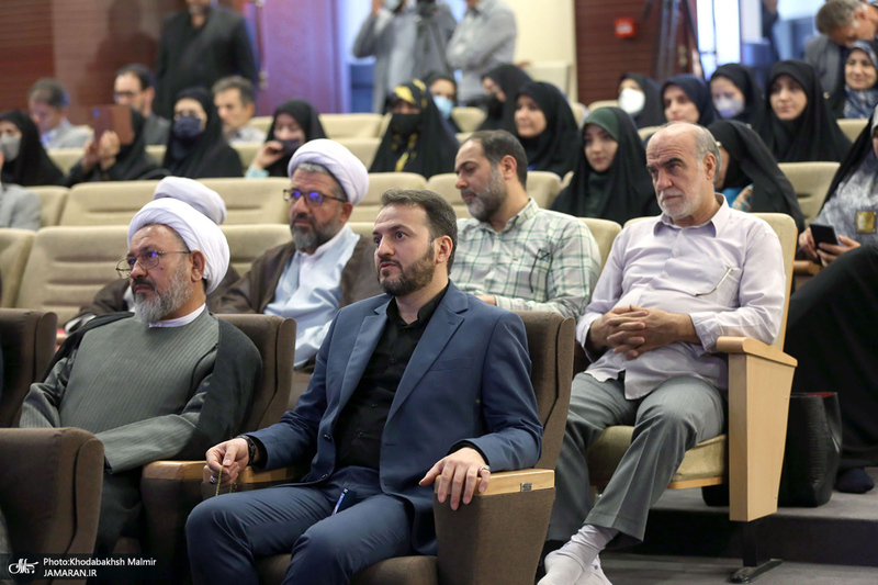 دیدار رئیس و کارکنان موسسه‎ تنظیم و نشر آثار امام خمینی با سید حسن خمینی