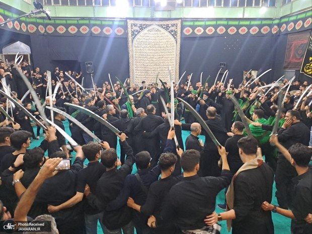 عزاداری موسوم به «مشق شمشیر» توسط موکب نجف اشرف در قم