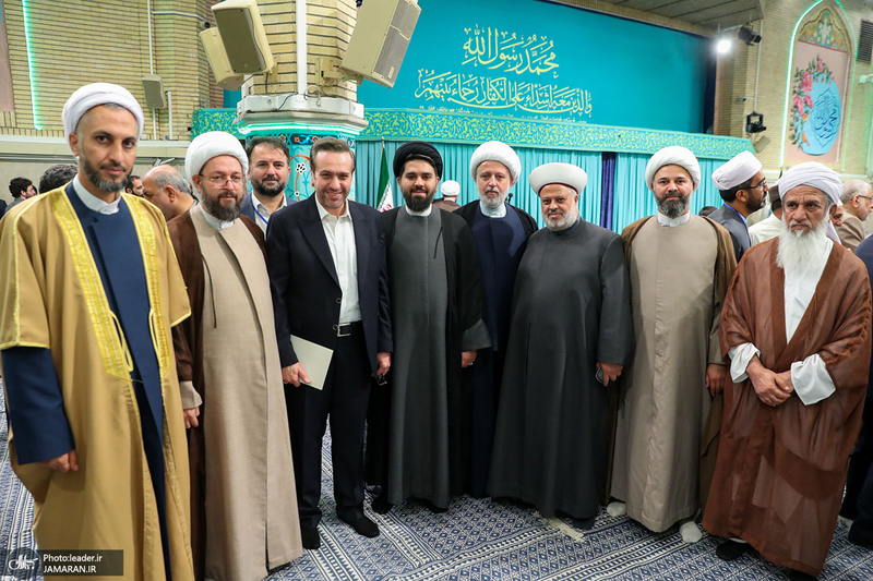 مراسم گرامیداشت عید میلاد پیامبر اکرم (ص) و امام صادق (ع) در حسینیه امام خمینی (ره)