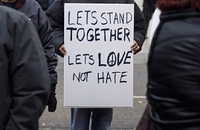 تظاهرات علیه حمله تروریستی کانادا