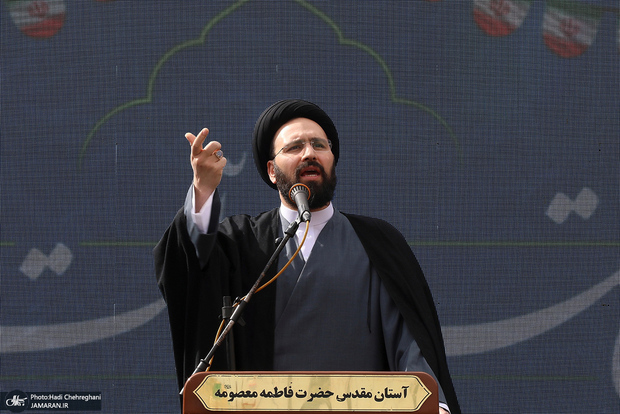 سید علی خمینی: مذاکره‌کنندگان را مجاهدانی در عرصه دیپلماسی و در کنار مجاهدان سپاه می‌دانیم/ سخن از براندازی نظام اسلامی در قدوقواره ترامپ و نتانیاهو نیست