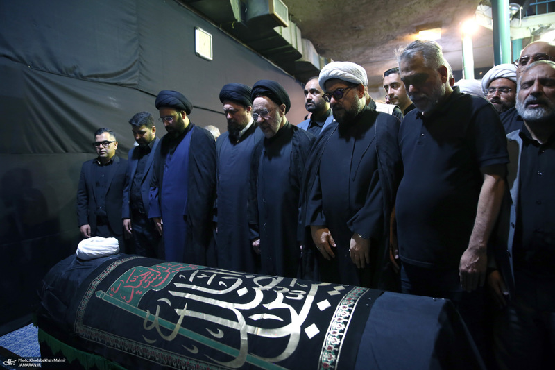 مراسم تشییع مرحوم آیت الله آقای حاج شیخ حسین هاشمیان در حسینیه جماران -2