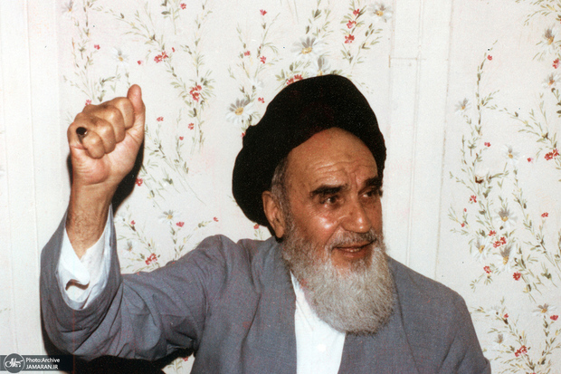 ای فرزندان قرآن کریم ‌هوشیار باشید که‌‎ ‎‌پیروزیها هر چند عظیم است شما را از یاد خداوند که نصر و فتح در دست‌‎ ‎‌اوست غافل نکند
