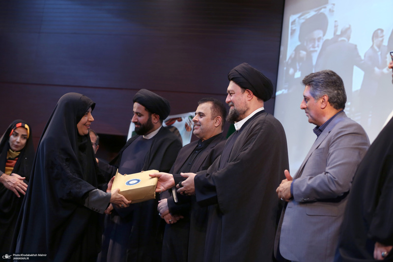 مراسم تجلیل از فعالان نهج‌البلاغه در حرممطهر امام خمینی (س)