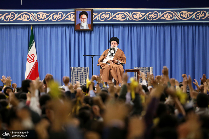 دیدار هزاران نفر از دانشجویان و دانش‌آموزان با رهبر معظم انقلاب