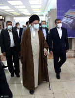 بازدید رهبر معظم انقلاب از سی و‌‌ چهارمین نمایشگاه بین‌المللی کتاب تهران