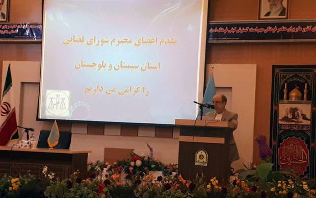 فساد نباید در دستگاه قضایی رخنه کند