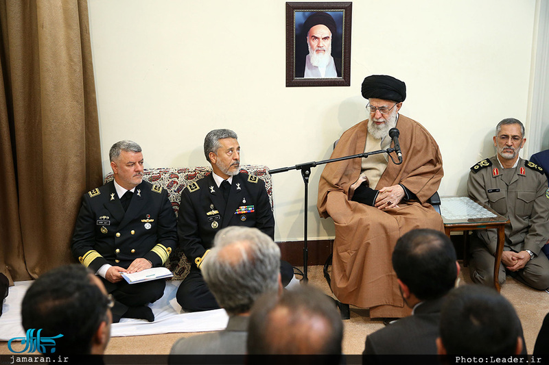 دیدار جمعی از فرماندهان و مسئولان نیروی دریایی ارتش با رهبر معظم انقلاب 