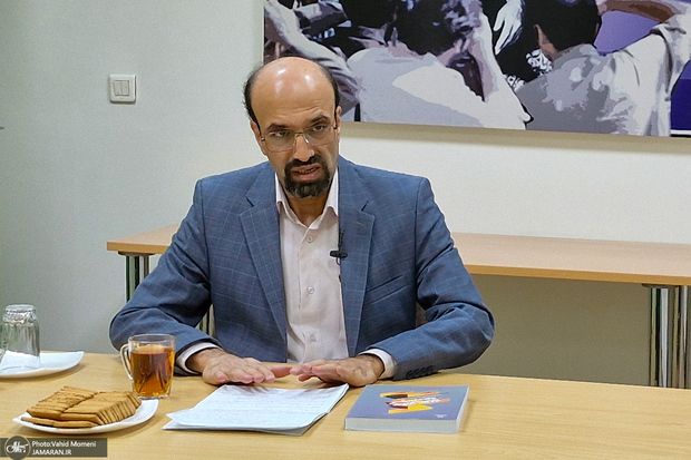 هشدار یک اقتصاددان درباره ضرورت کنترل تورم در اقتصادپساجنگ/ خیرخواهان، اقتصاددان: هر شغل جدید باید به افزایش تولید کمک کند/ اشتغالی که تولید را تقویت نکند، هم گرانی می‌آورد، هم بیکاری را برمی‌گرداند