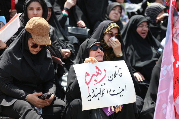 شبکه کانادایی: سوگواران رهبر شهید ایران خواستار انتقام از اسرائیل و آمریکا شدند