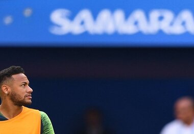 نیمار در جریان مراسم توپ طلا کجا بود؟ +عکـس
