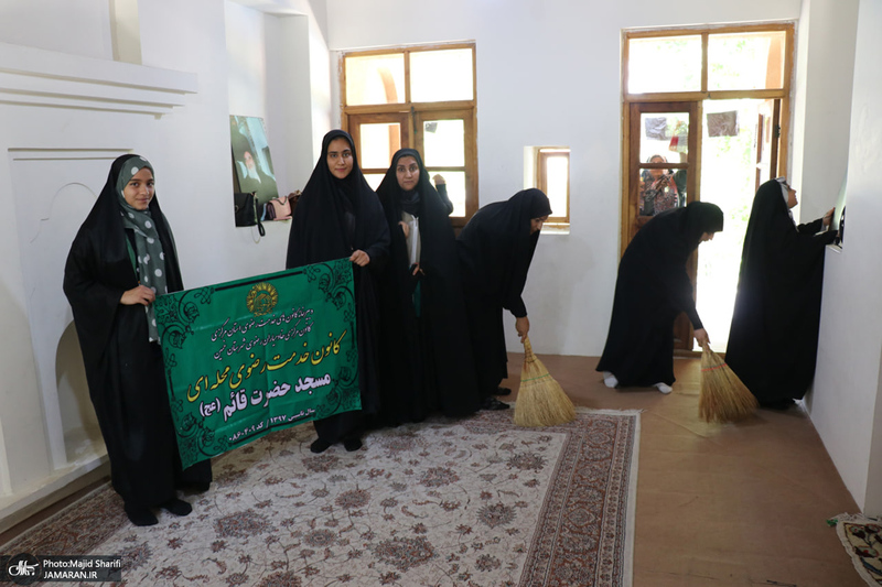 غبار روبی و عطر افشانی و بیت و زادگاه امام خمینی (س)