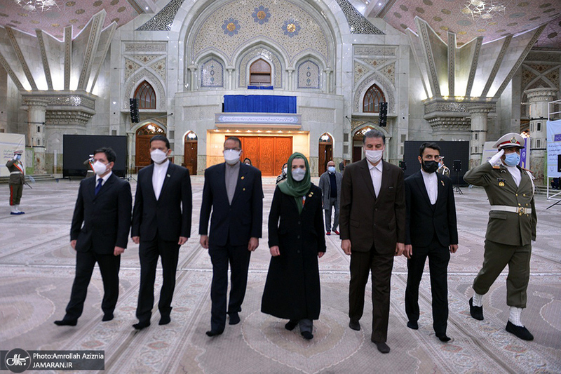 ادای احترام سفرای کشورهای عضو آلبا به مقام شامخ امام خمینی (س)