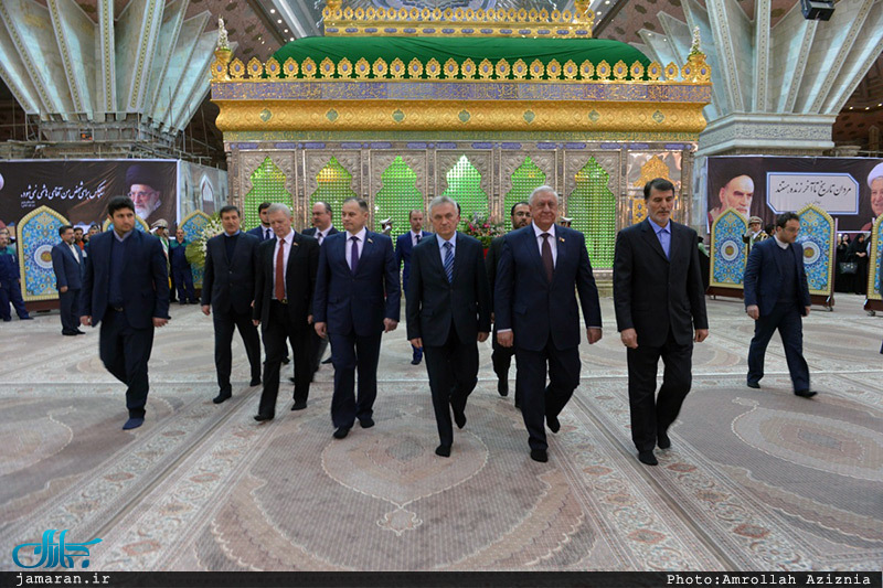 ادای احترام رئیس شورای جمهوری ملی بلاروس به مقام شامخ بنیانگذار جمهوری اسلامی ایران