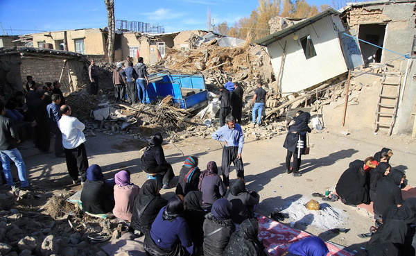 آمارجان‌باختگان به ۴۳۲ کشته و ۷۴۶۰ مصدوم رسید  تکذیب سرقت ۲۰۰۰ تخته پتو و چادر در منطقه