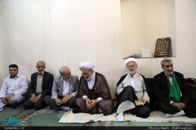 مراسم بزرگداشت خانواده های شهدای 15 خرداد و مدافع حرم توسط سید علی خمینی