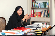 فائزه هاشمی: برای آموزش و پرورش وزیر زن انتخاب کنید