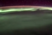 شفق قطبی از فضا چه شکلی است؟
