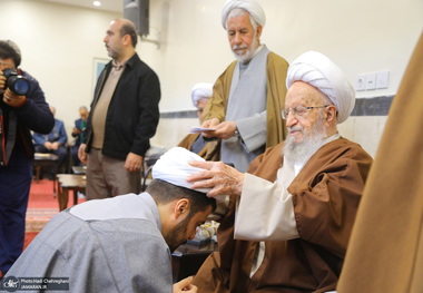 توصیه‌های آیت‌الله العظمی مکارم‌شیرازی به «طلاب جوان»: مردم انتظار دارند روحانیون «رفتار روحانی» داشته باشند