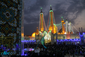 حال و هوای حرم کریمه اهل بیت(ع) در شب میلاد امام رضا(ع)