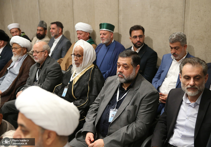 دیدار مسئولان نظام، سفرای کشور‌های اسلامی و مهمانان کنفرانس وحدت با رهبر انقلاب