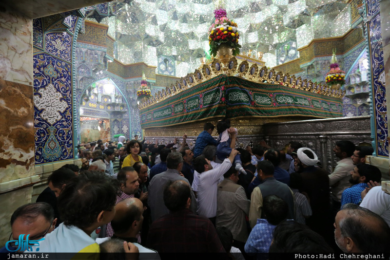 تصاویر زیبایی از حرم مطهر کریمه اهل بیت(س) در شب میلاد حضرت علی(ع)