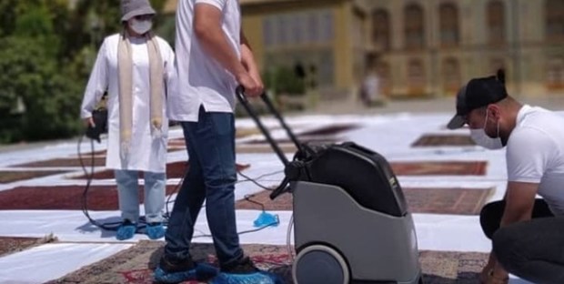 مرمت و ساماندهی 350 فرش تاریخی در کاخ گلستان
