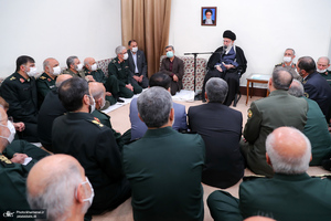 دیدار جمعی از فرماندهان ارشد نیروهای مسلح با فرمانده معظم کل قوا