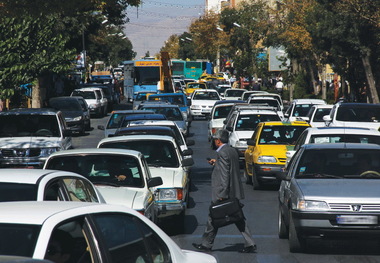 320 هزار دستگاه خودرو در ارومیه تردد می کند