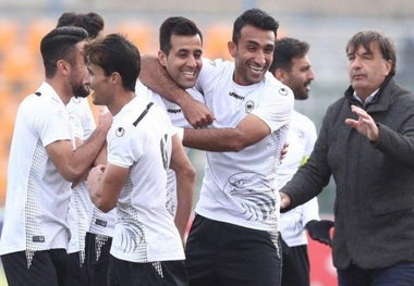 ادامه تمرینات تیم شاهین شهرداری بوشهر در اردوی شهریار
