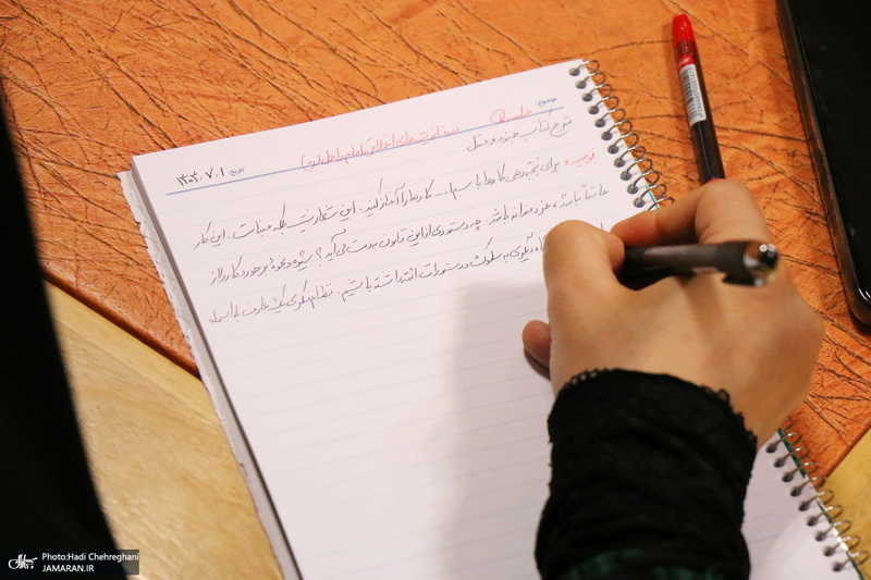 اندیشه های اخلاقی امام خمینی در شرح حدیث جنود عقل و جهل - فاطمه طباطبایی