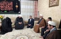 حضور رئیس قوه قضائیه در منازل شهیدان رازینی و مقیسه، قضات برجسته که ترور شدند (8)