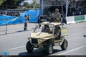 مراسم رژه نیروهای مسلح در جوار حر مطهر امام خمینی(س)