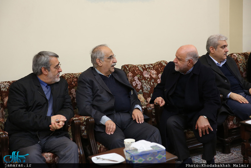 حاشیه تجدید میثاق رییس جمهوری و اعضای هیئت دولت با آرمان های حضرت امام(س)