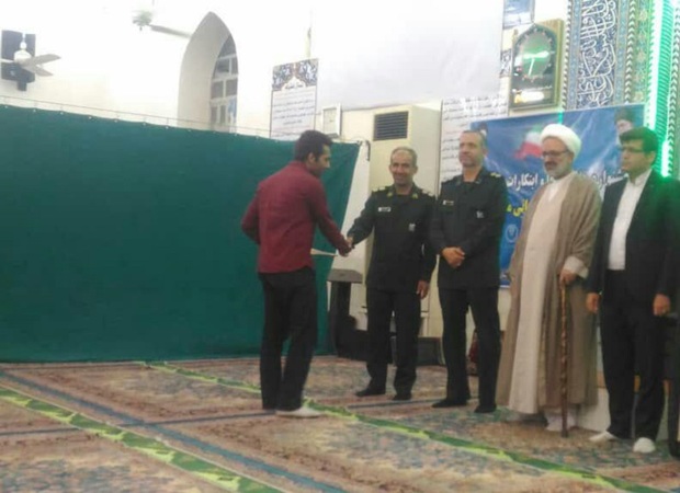 کانون های  مساجد برتر شهرستان دشتی تجلیل شدند
