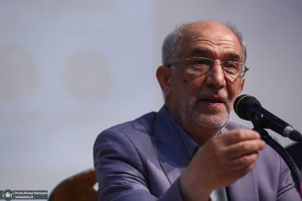 حسین علایی: ارزیابی من این بود که هم رهبری و هم بیت رهبری را می‌زنند؛ به شهید شمخانی گفتم و او این‌ها را می‌دانست/ دستگاه‌های اطلاعاتی ما هنوز ظرفیت لازم را برای مقابله با دستگاه‌های جاسوسی مانند موساد و سیا پیدا نکرده‌اند