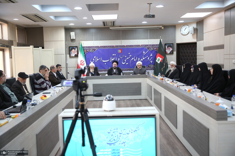 حضور سید حسن خمینی در گردهمایی علمی به مناسبت هفته پژوهش در پژوهشکده امام خمینی(س) و انقلاب اسلامی