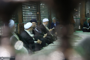 تجدید میثاق رئیس و جمعی از اعضای مجمع تشخیص مصلحت نظام با آرمان‌های امام خمینی (س)-2