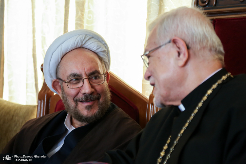 دیدار علی یونسی با اسقف اعظم خلیفه ارامنه