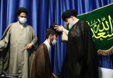 مراسم جشن روز هفدهم ماه ربیع الاول و عمامه گذاری در بیوت مراجع عظام تقلید
