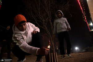 نورافشانی به مناسبت  میلاد حضرت علی (ع) در کشمیر ھند