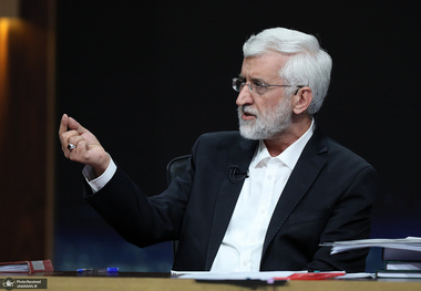 ببینید/ سعید جلیلی از روحانی گلابی های برجام را طلب کرد!