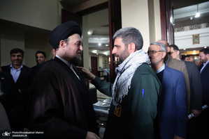 حاشیهتجدید میثاق رئیس و جمعی از نمایندگان مجلس شورای اسلامی با آرمان‌های امام خمینی(س)