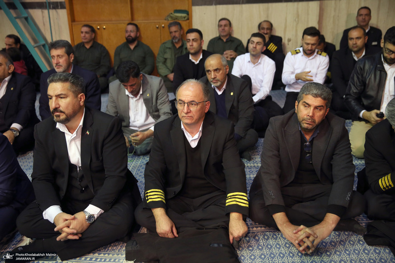 دیدار وزیر و جمعی از کارکنان وزارت راه و شهرسازی با سید حسن خمینی