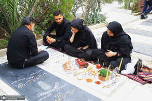 مراسم تحویل سال نو در گلزار شهدای قم‎